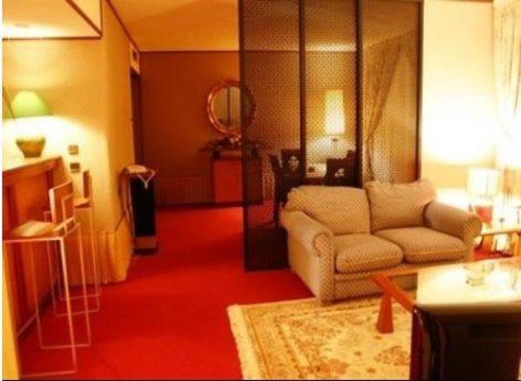 Hotel Sawa Douala Zimmer foto